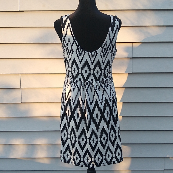 Southwestern Style dress cream and black size Small - Picture 3 of 9
